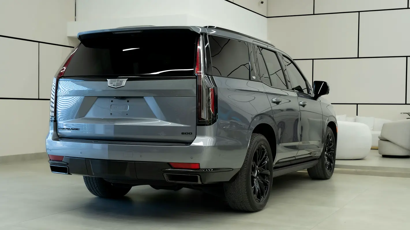 Cadillac Escalade — photo 6