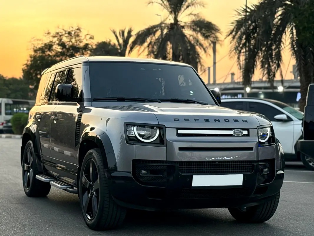 Land Rover Defender — photo 2