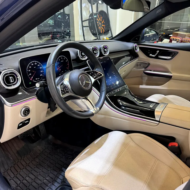 Mercedes Benz C-Class — photo 3