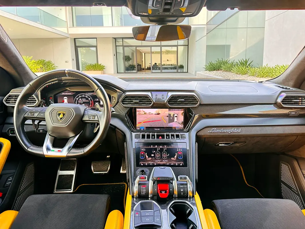 Lamborghini Urus — photo 7