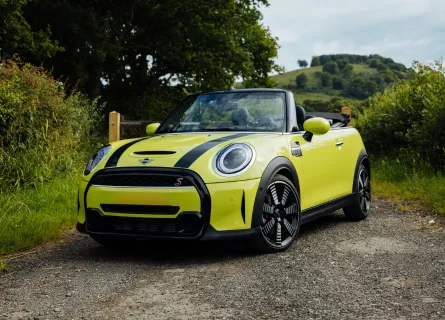 How to rent convertible Dubai — Al Fahad