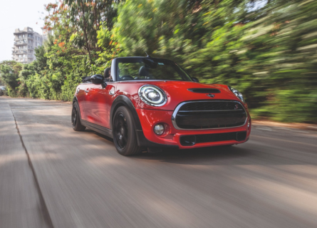 Convertible car rental Dubai — open-air experience